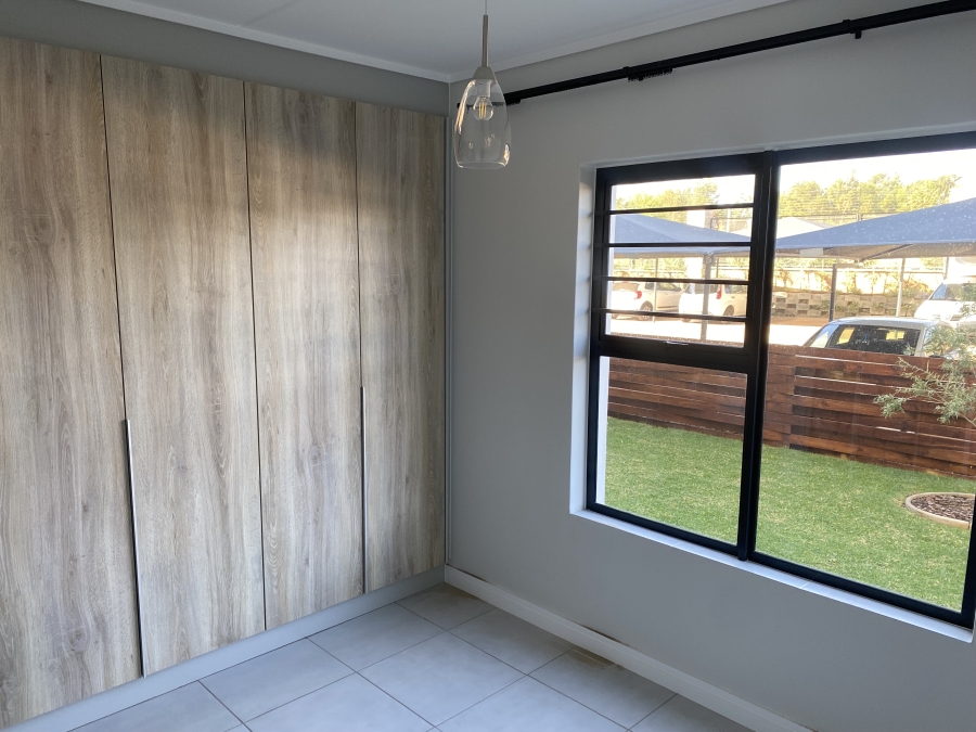 To Let 3 Bedroom Property for Rent in Mooikloof Equestrian Estate Gauteng