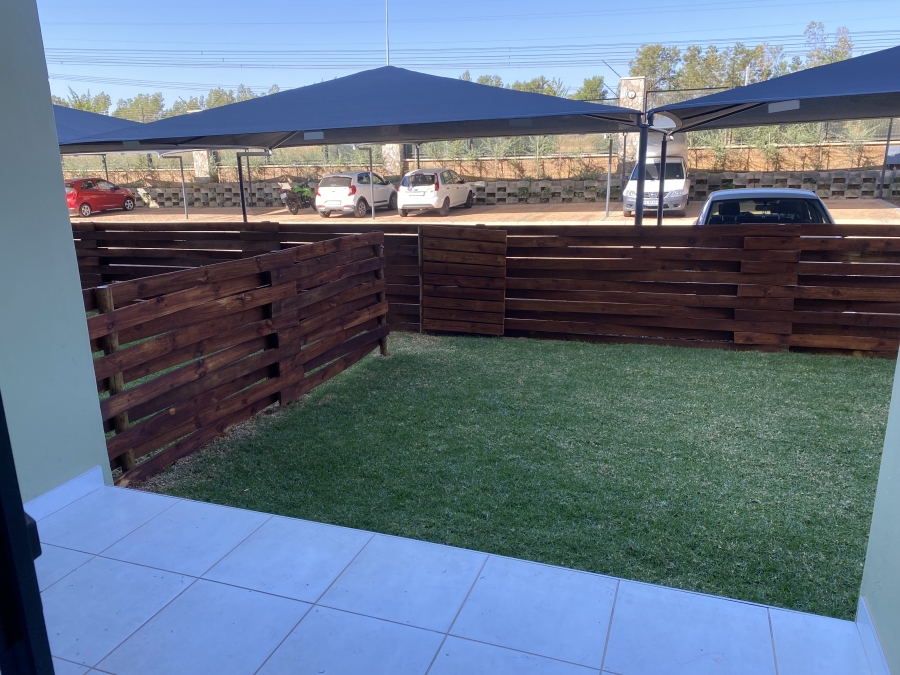 To Let 3 Bedroom Property for Rent in Mooikloof Equestrian Estate Gauteng