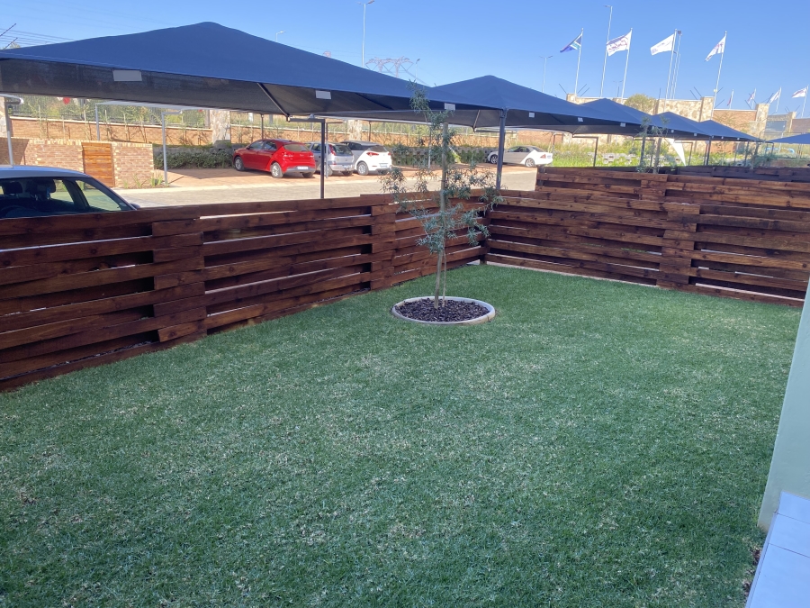 To Let 3 Bedroom Property for Rent in Mooikloof Equestrian Estate Gauteng