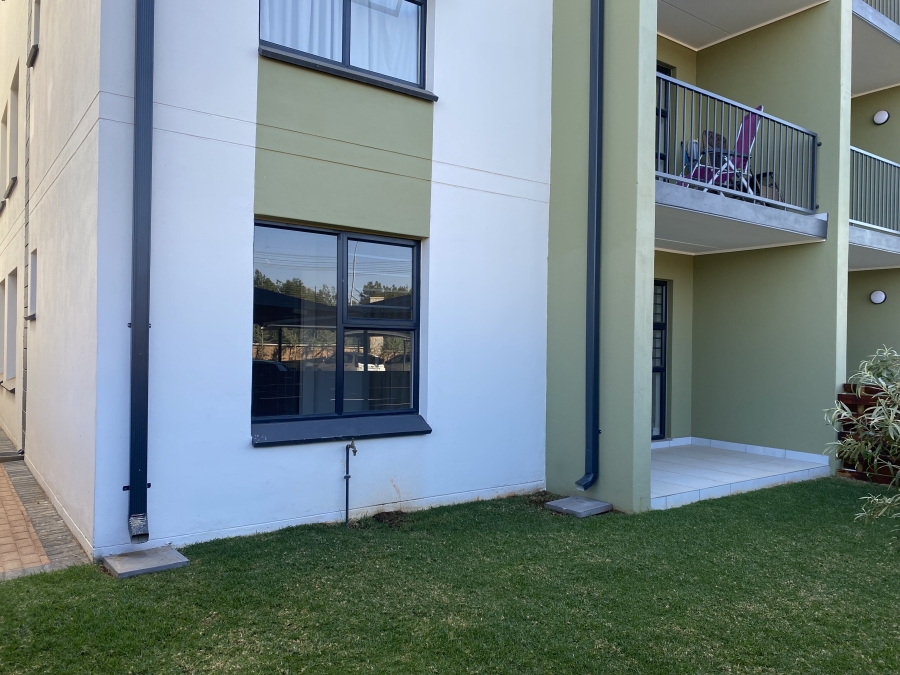 To Let 3 Bedroom Property for Rent in Mooikloof Equestrian Estate Gauteng