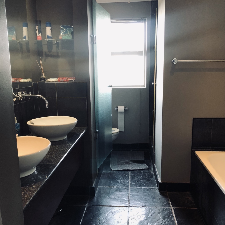 2 Bedroom Property for Sale in Sandton Central Gauteng