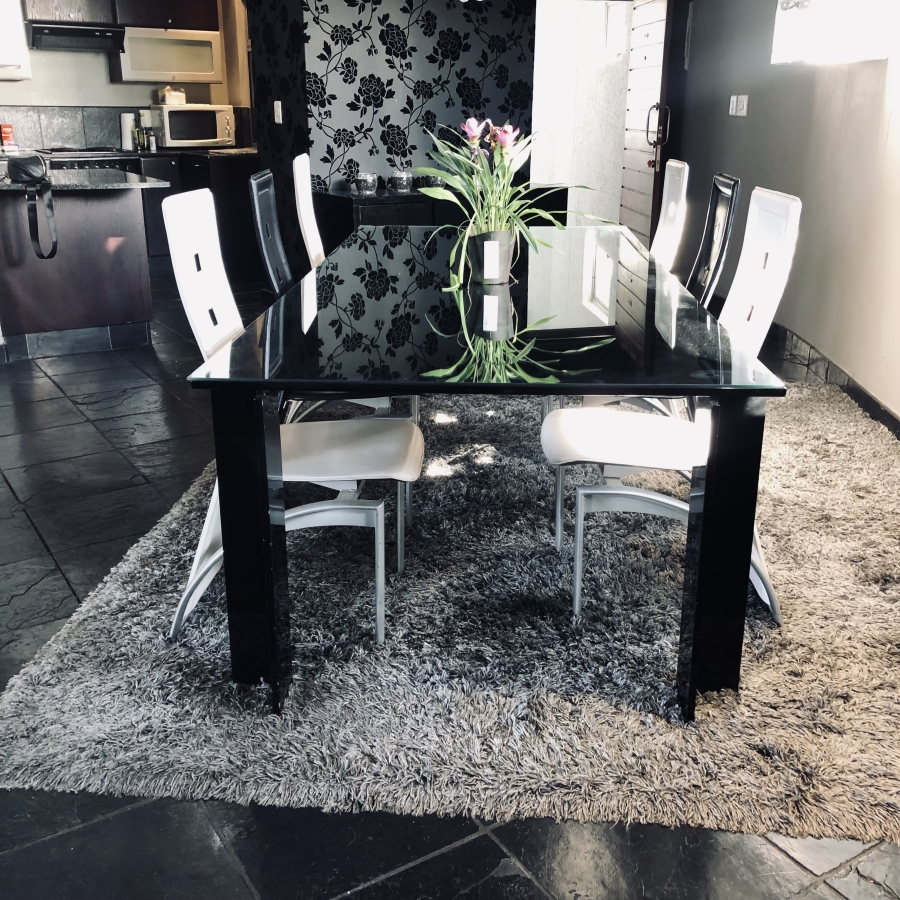 2 Bedroom Property for Sale in Sandton Central Gauteng