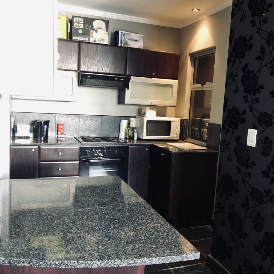 2 Bedroom Property for Sale in Sandton Central Gauteng