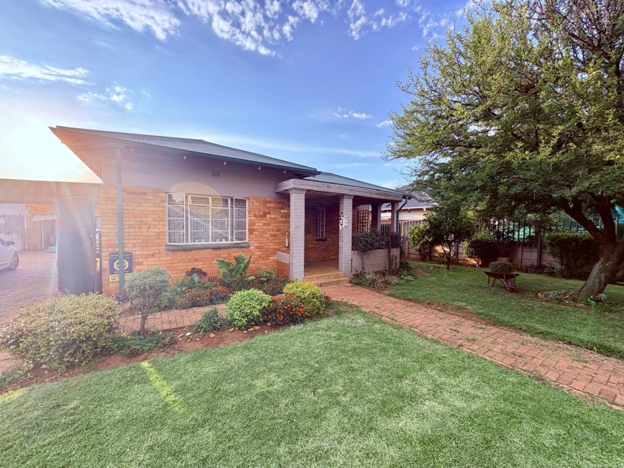 2 Bedroom Property for Sale in Selection Park Gauteng