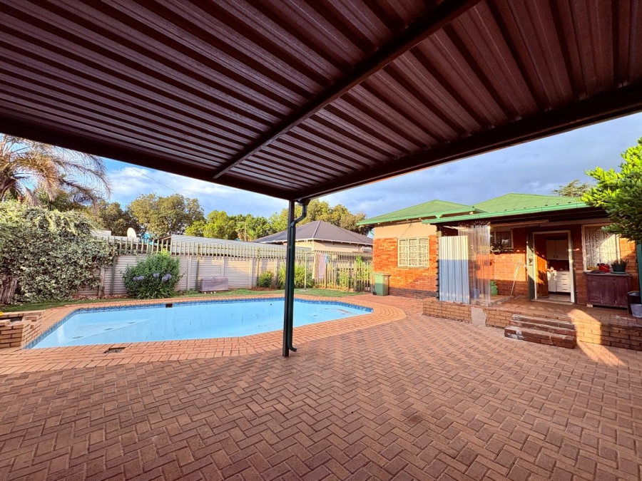 2 Bedroom Property for Sale in Selection Park Gauteng