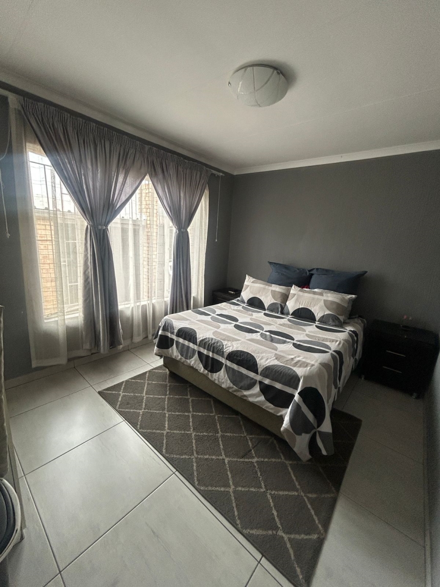2 Bedroom Property for Sale in Terenure Gauteng