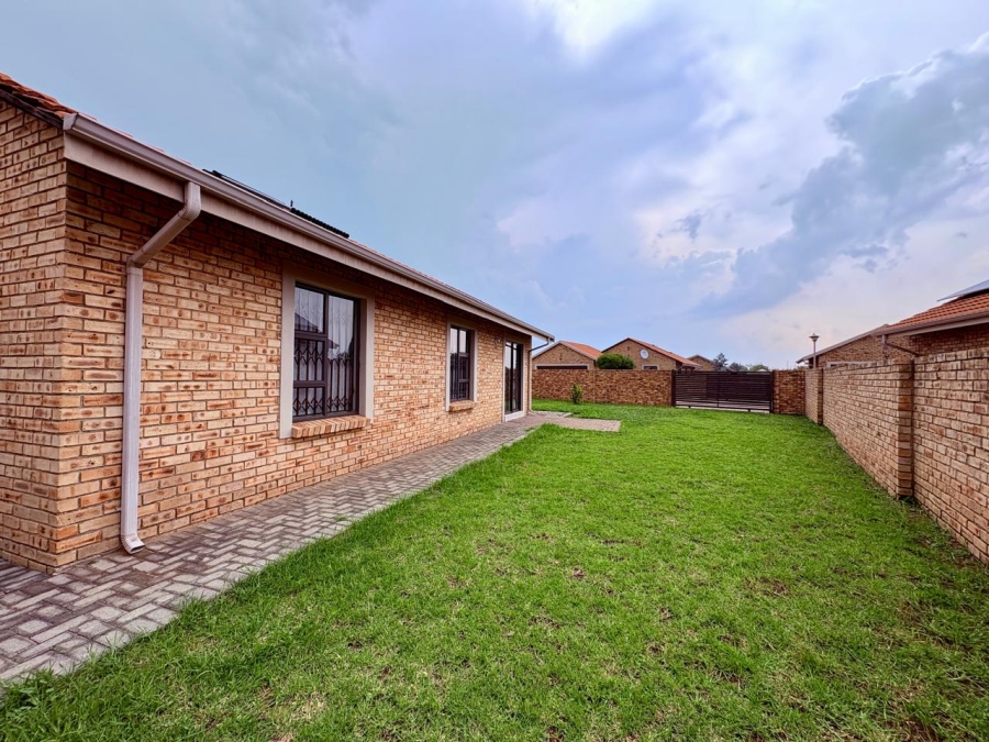3 Bedroom Property for Sale in Sunair Park Gauteng