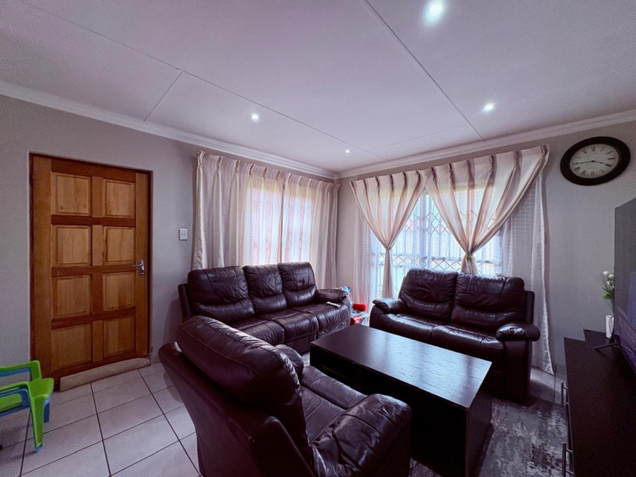 3 Bedroom Property for Sale in Sunair Park Gauteng