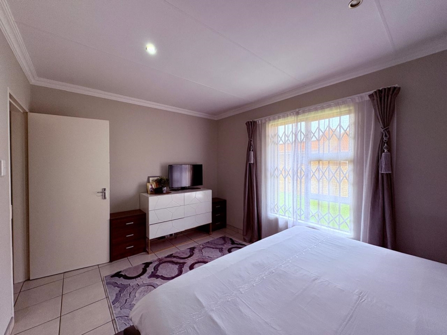 3 Bedroom Property for Sale in Sunair Park Gauteng