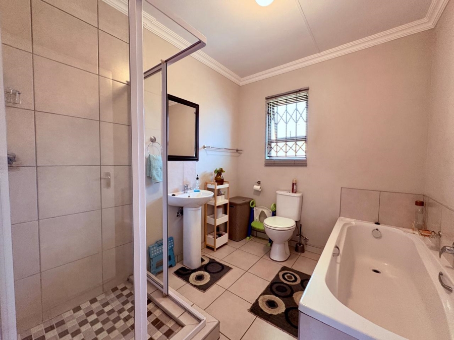 3 Bedroom Property for Sale in Sunair Park Gauteng