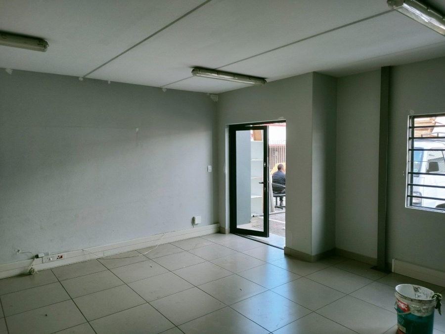 To Let commercial Property for Rent in Strijdom Park Gauteng