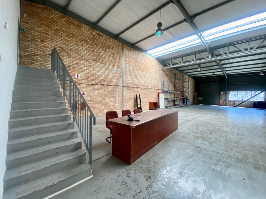 To Let commercial Property for Rent in Grand Central Gauteng