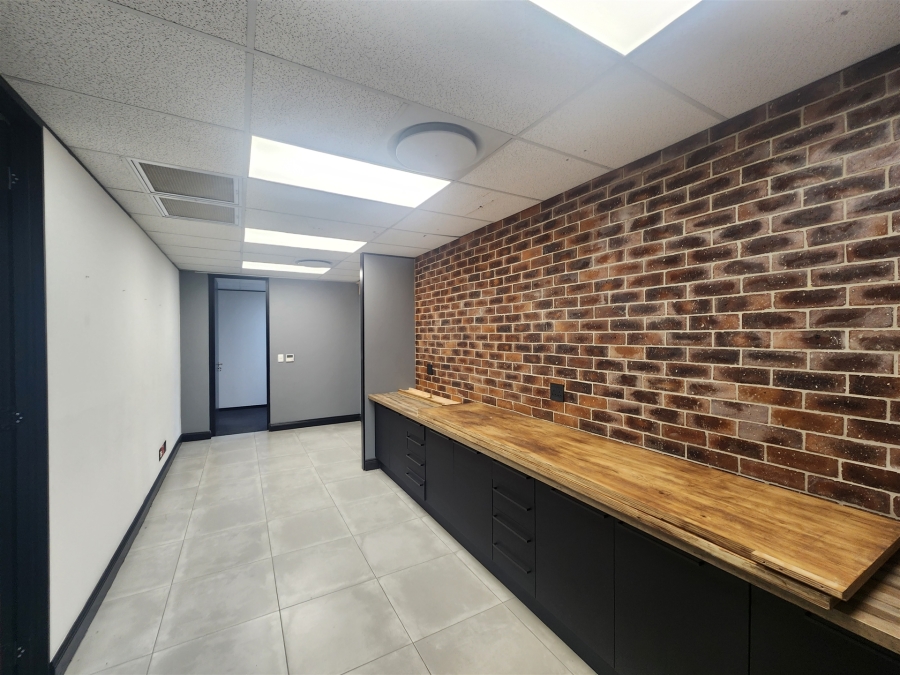 To Let commercial Property for Rent in Strathavon Gauteng