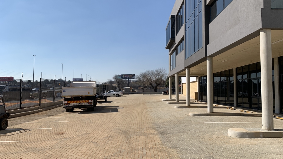 To Let commercial Property for Rent in Meadowdale Gauteng