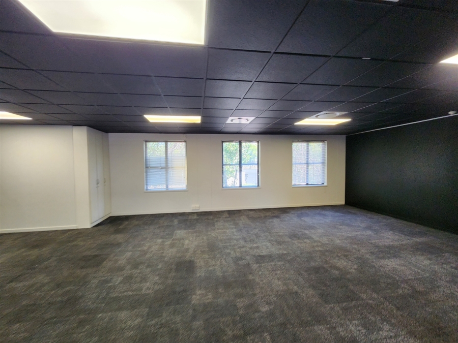 To Let commercial Property for Rent in Barlow Park Gauteng