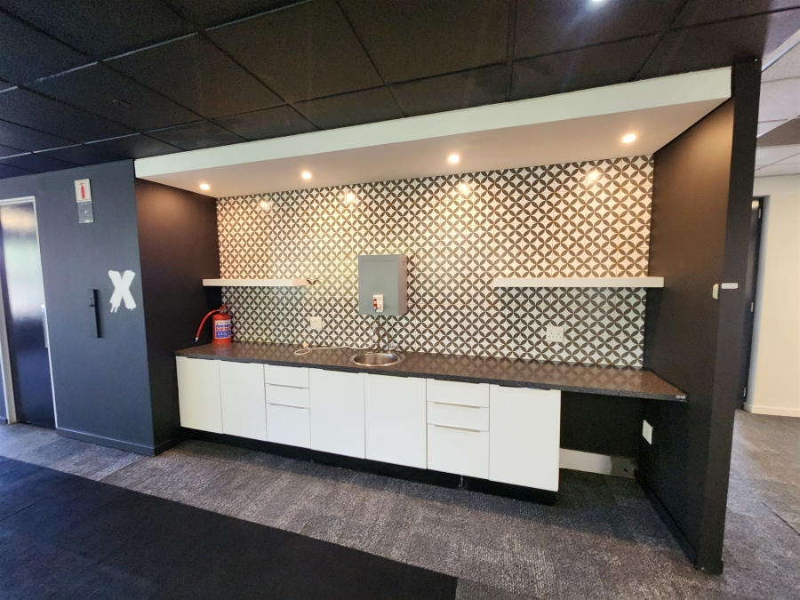 To Let commercial Property for Rent in Barlow Park Gauteng