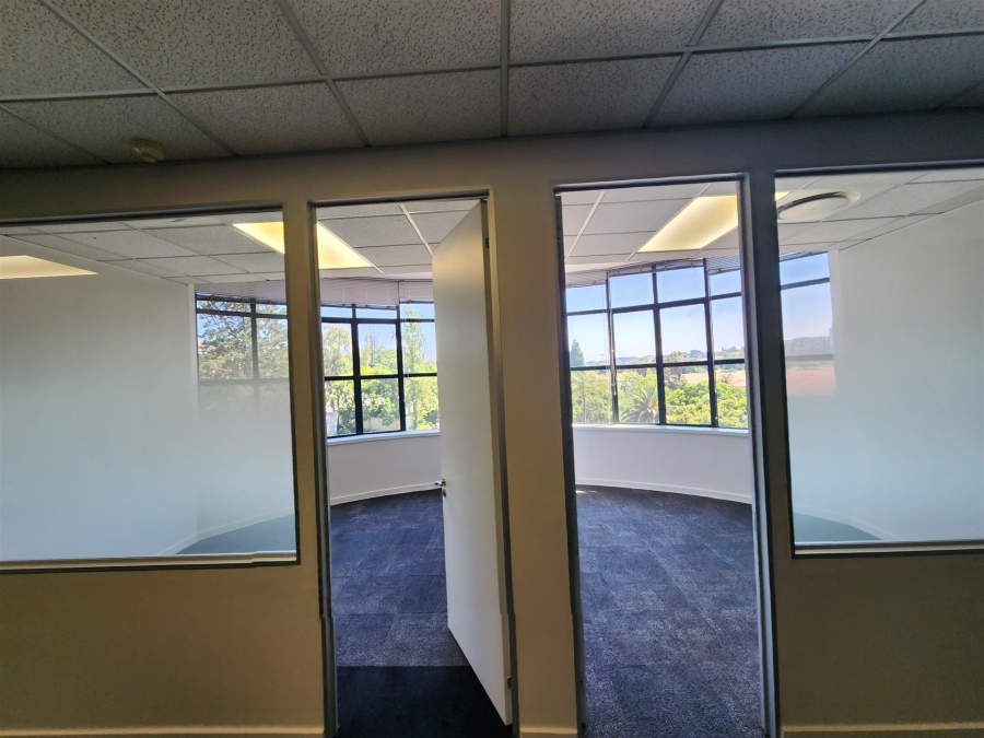 To Let commercial Property for Rent in Barlow Park Gauteng