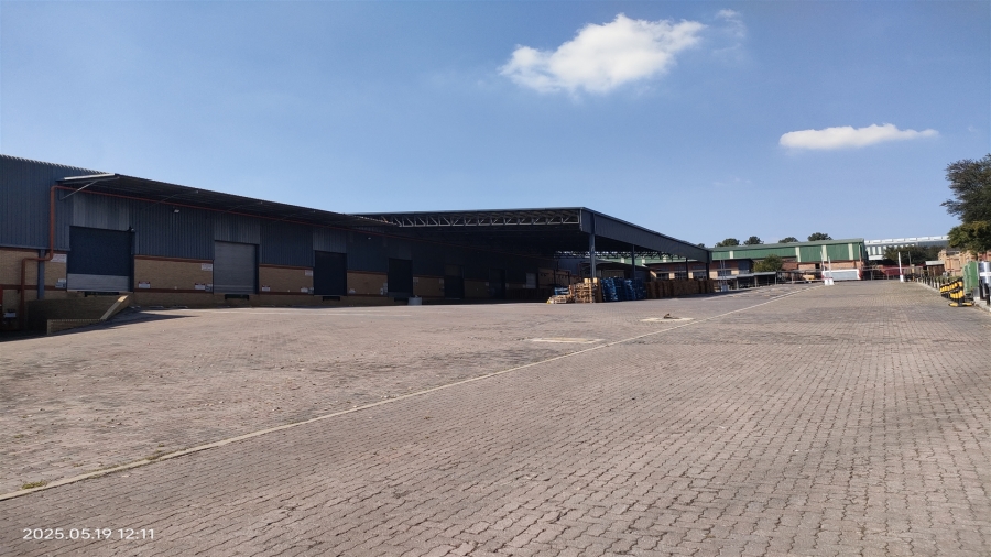 To Let commercial Property for Rent in North Riding Gauteng