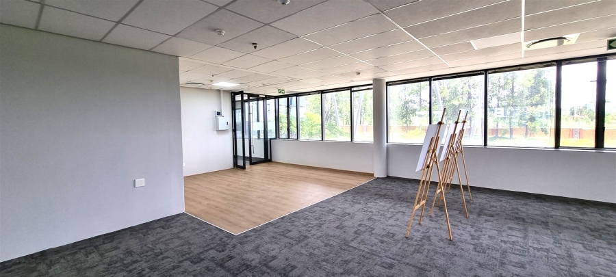 To Let commercial Property for Rent in Woodmead Gauteng