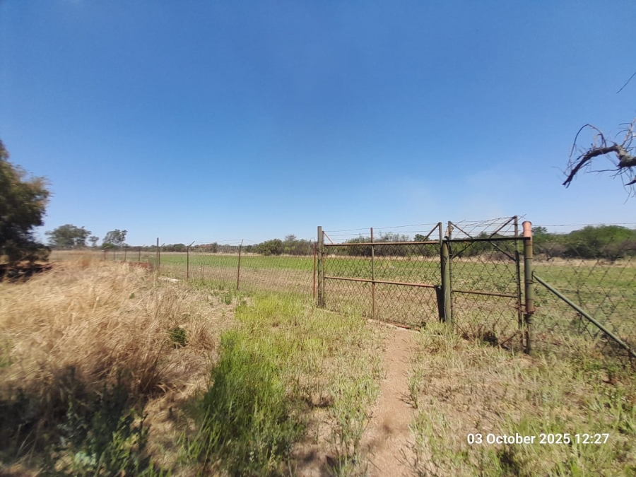 9 Bedroom Property for Sale in Pretoria North Gauteng