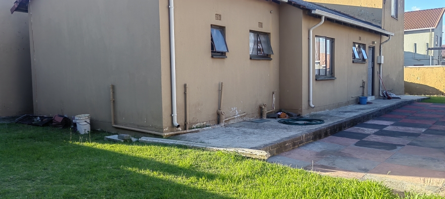 3 Bedroom Property for Sale in Ormonde Gauteng