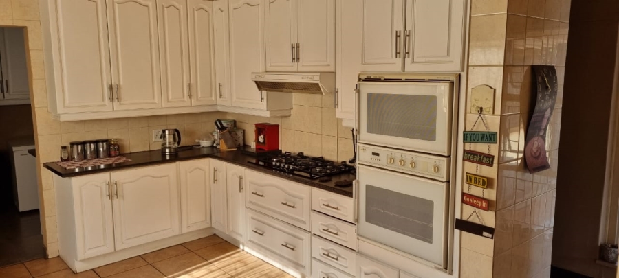 5 Bedroom Property for Sale in Vanderbijlpark SE Gauteng