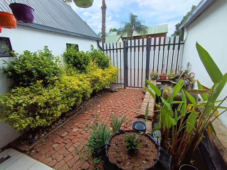 To Let 2 Bedroom Property for Rent in Montana Gauteng