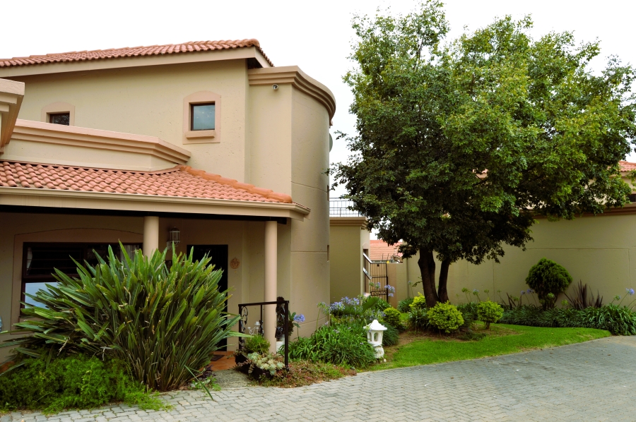 4 Bedroom Property for Sale in Sundowner Gauteng