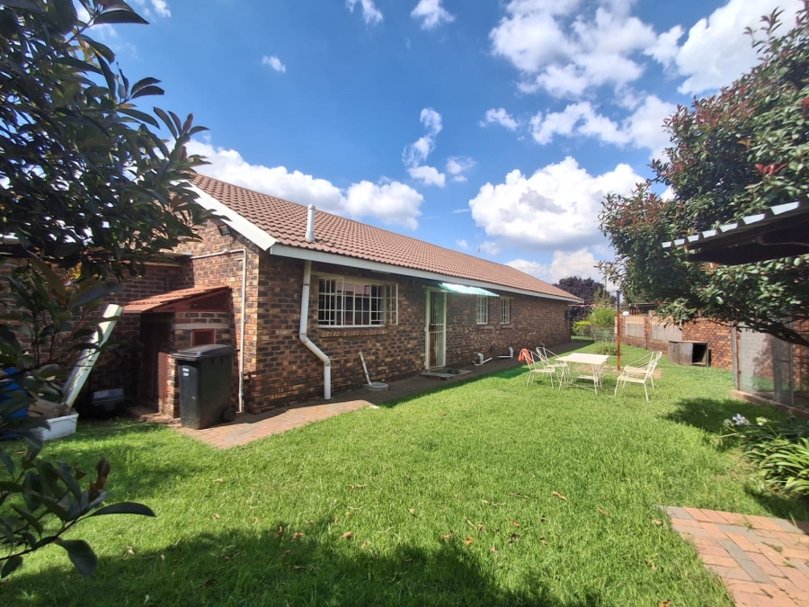 2 Bedroom Property for Sale in Riversdale Gauteng