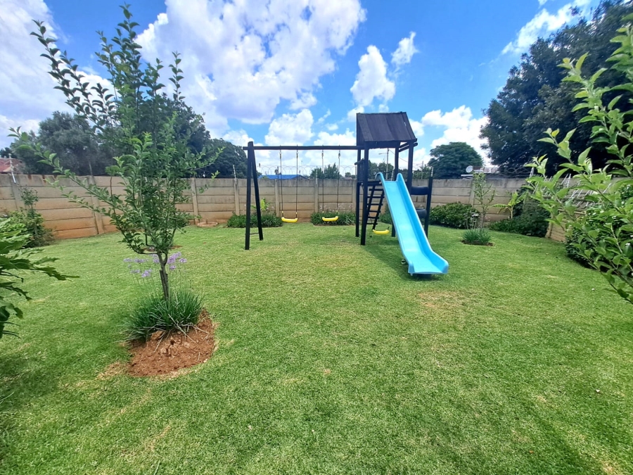 3 Bedroom Property for Sale in Sonland Park Gauteng