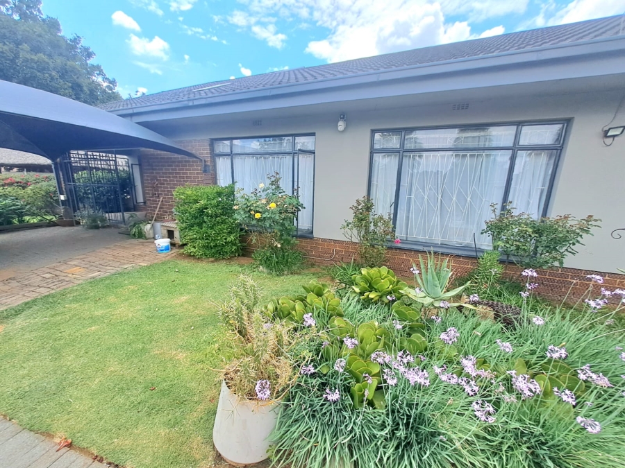 3 Bedroom Property for Sale in Sonland Park Gauteng