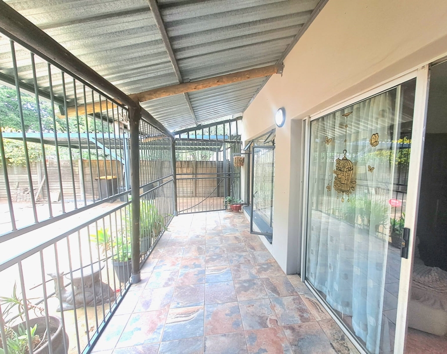 3 Bedroom Property for Sale in Sonland Park Gauteng
