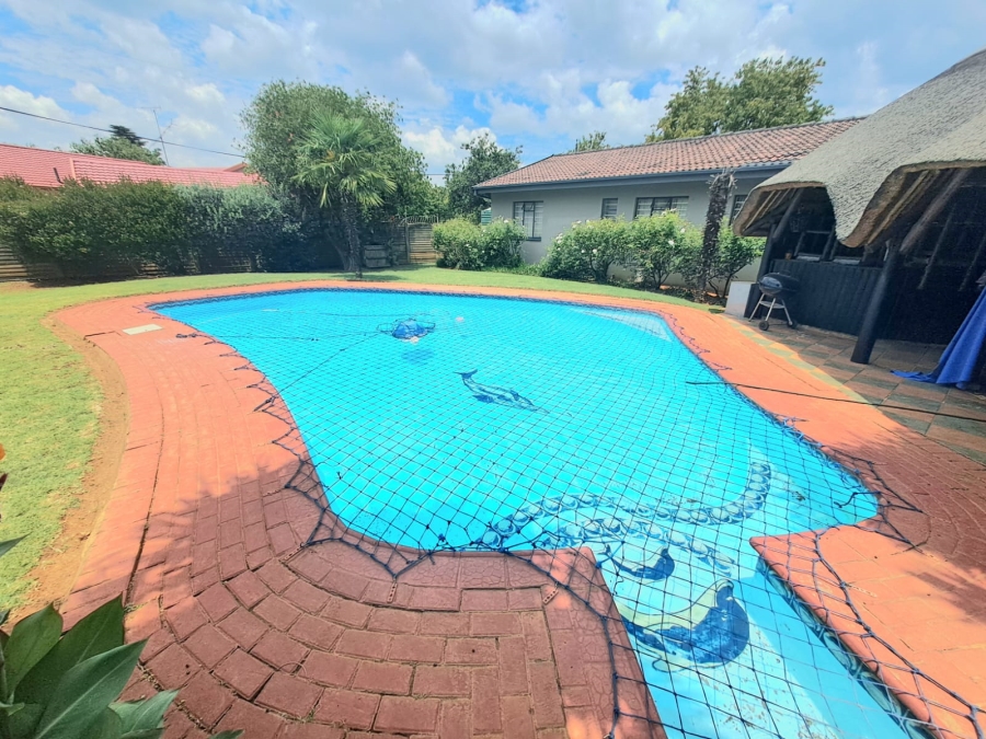 3 Bedroom Property for Sale in Sonland Park Gauteng