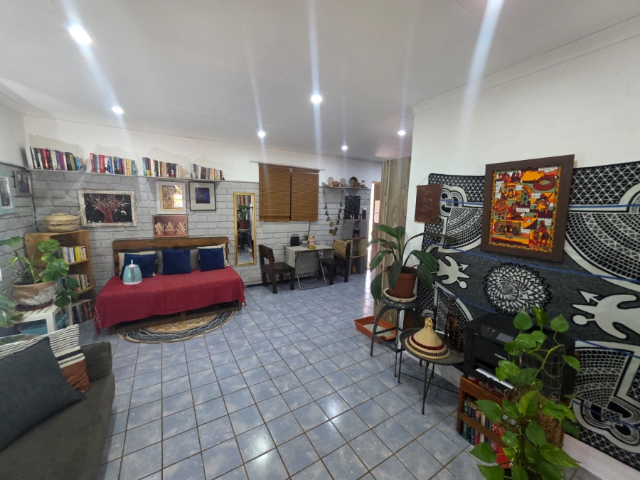 2 Bedroom Property for Sale in Vaaloewer Gauteng