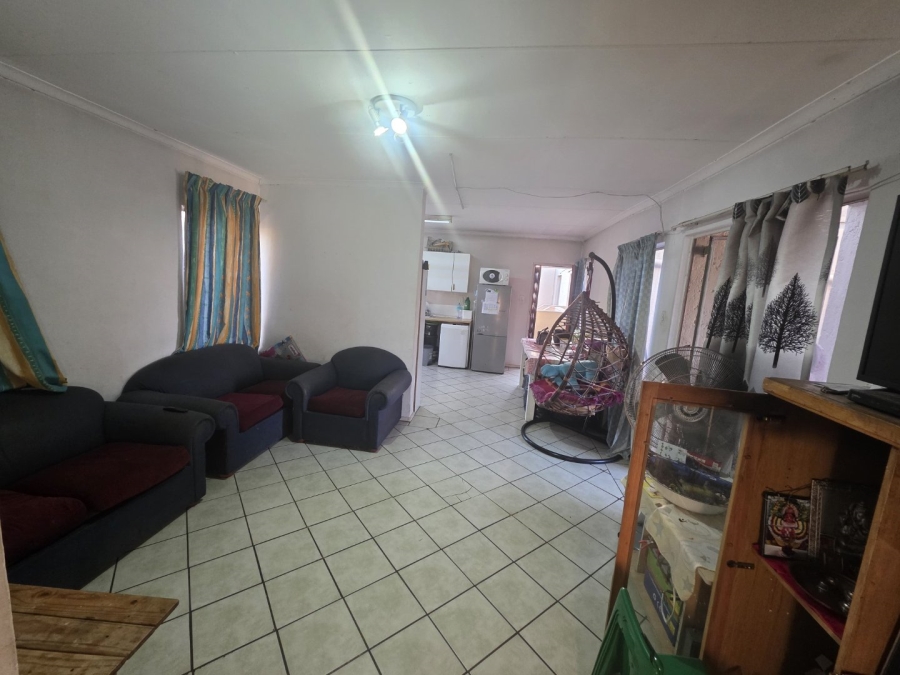 2 Bedroom Property for Sale in Magalieskruin Gauteng