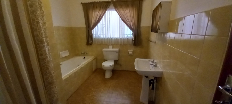 4 Bedroom Property for Sale in Magalieskruin Gauteng