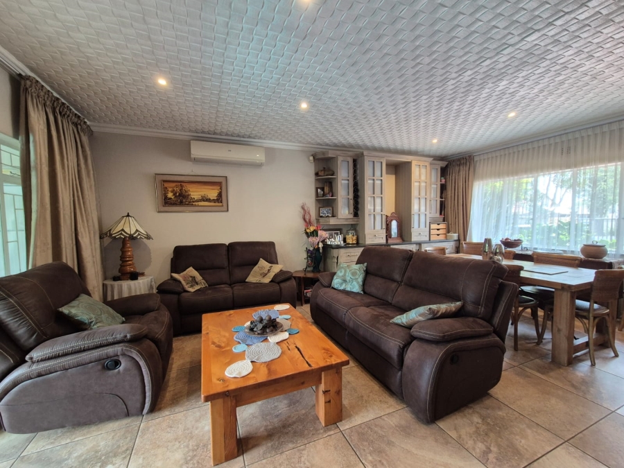 3 Bedroom Property for Sale in Vanderbijlpark SE 6 Gauteng