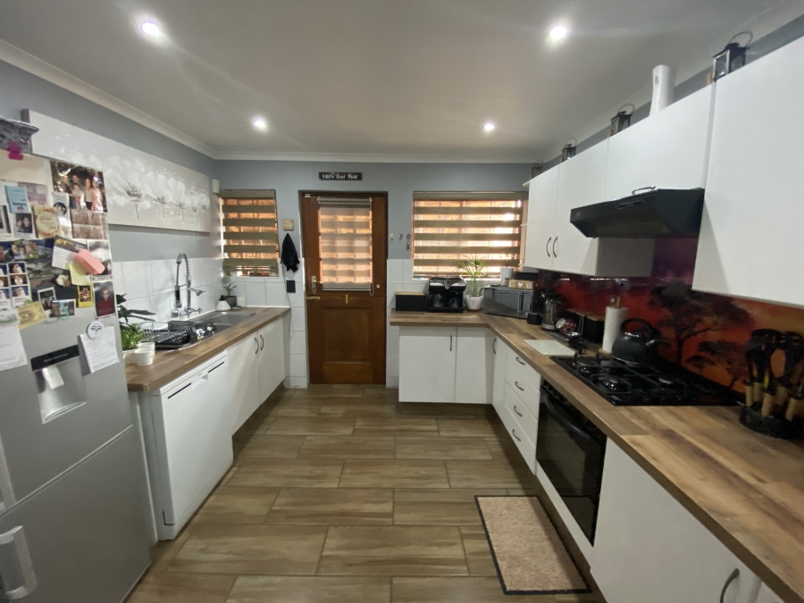 3 Bedroom Property for Sale in Rynfield Gauteng