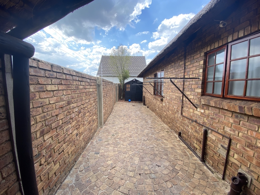 3 Bedroom Property for Sale in Rynfield Gauteng