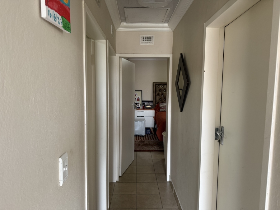 3 Bedroom Property for Sale in Thatch Hill Estate Gauteng