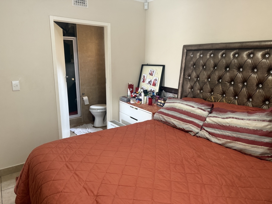 3 Bedroom Property for Sale in Thatch Hill Estate Gauteng