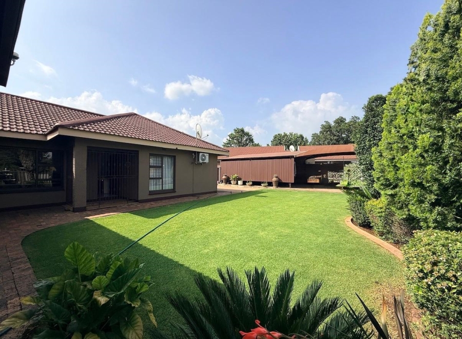 3 Bedroom Property for Sale in Golf Park Gauteng