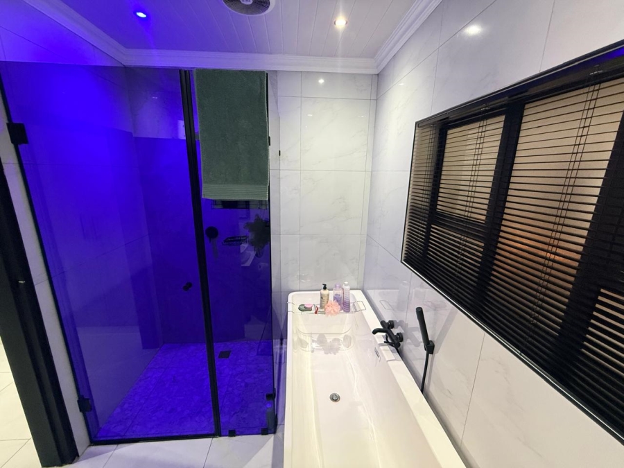 3 Bedroom Property for Sale in Golf Park Gauteng