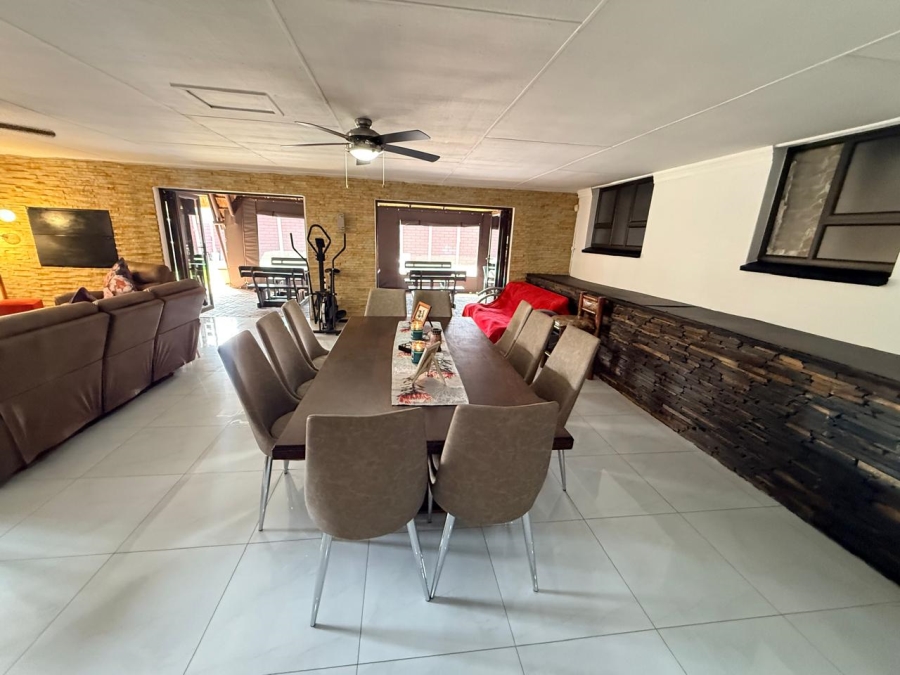 3 Bedroom Property for Sale in Golf Park Gauteng