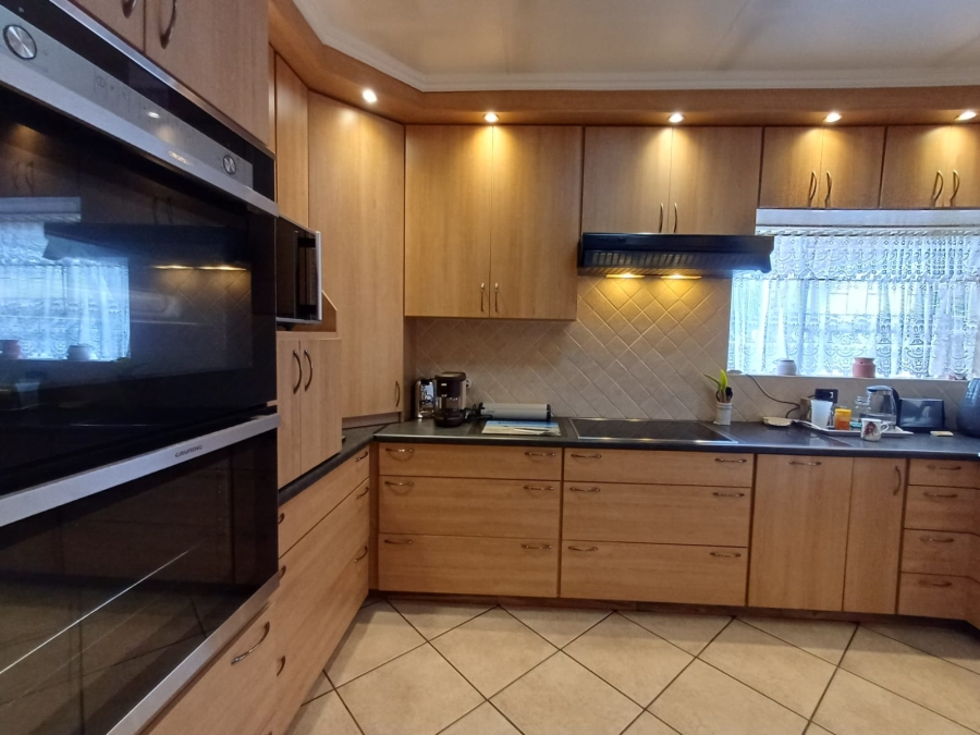 3 Bedroom Property for Sale in Vanderbijlpark Sw 2 Gauteng