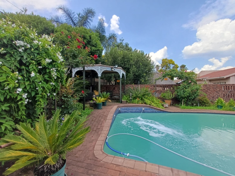 3 Bedroom Property for Sale in Vanderbijlpark Sw 2 Gauteng