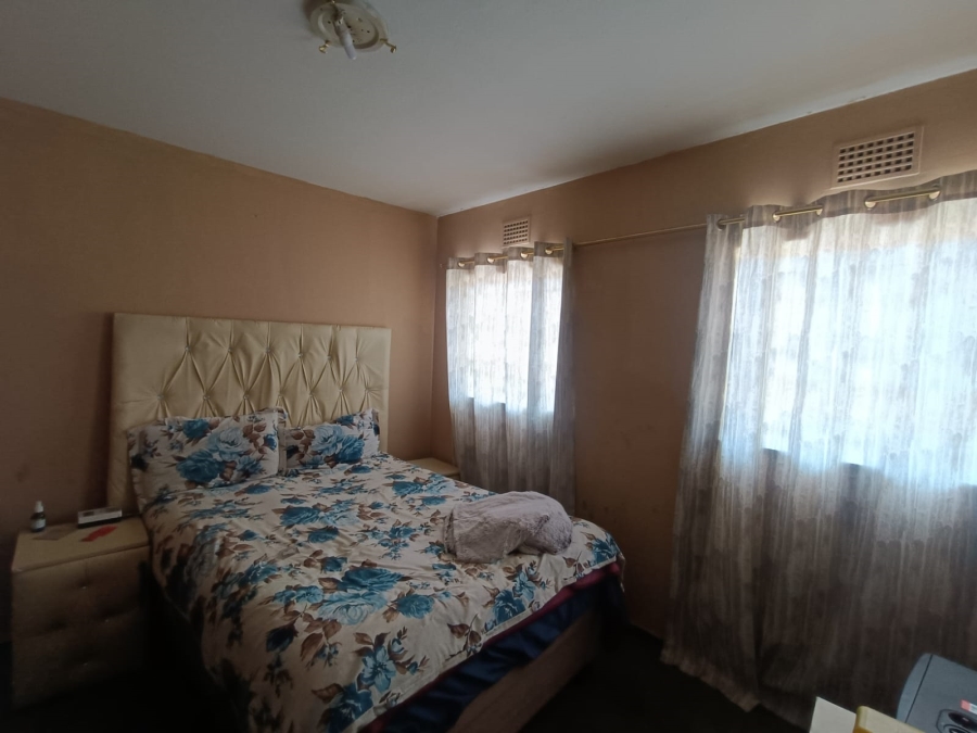 2 Bedroom Property for Sale in Vanderbijlpark CW 3 Gauteng