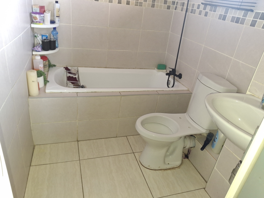 2 Bedroom Property for Sale in Windmill Park Gauteng
