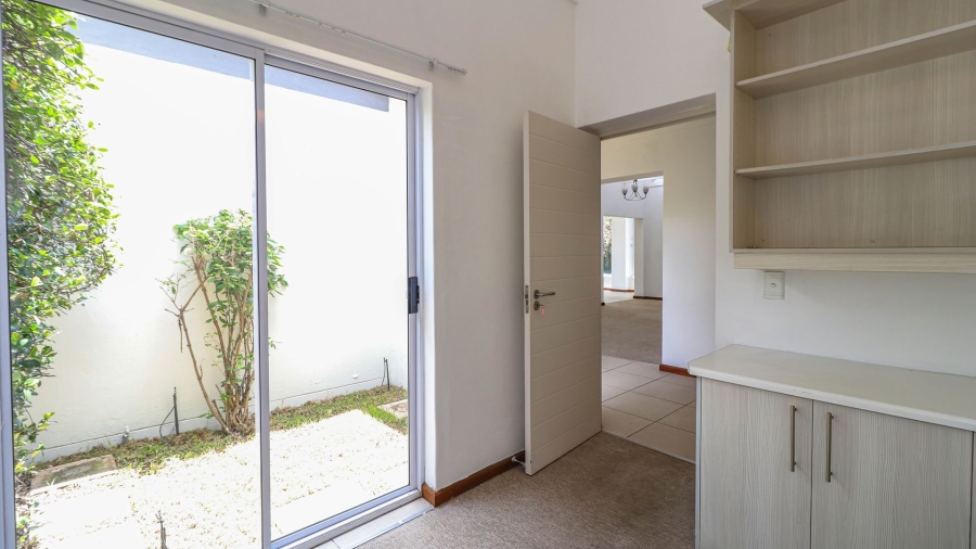 3 Bedroom Property for Sale in Broadacres Gauteng