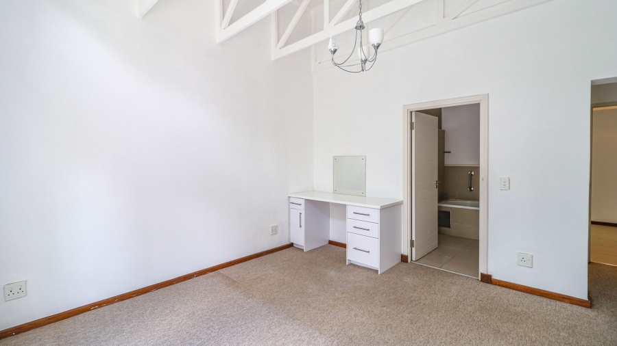 3 Bedroom Property for Sale in Broadacres Gauteng